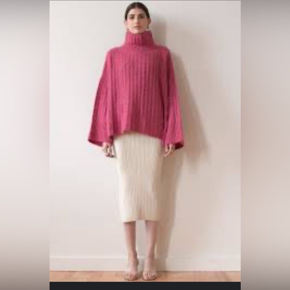 Tuckernuck Eleven Six - Talia Poncho sweater - Fuschia NWT-